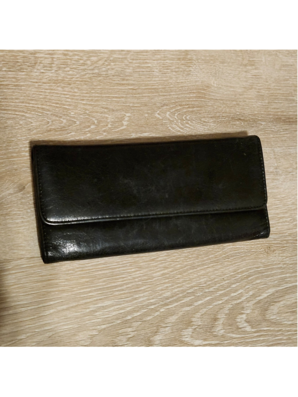 HOBO Jill Trifold Black Leather Magnetic Closure Wallet